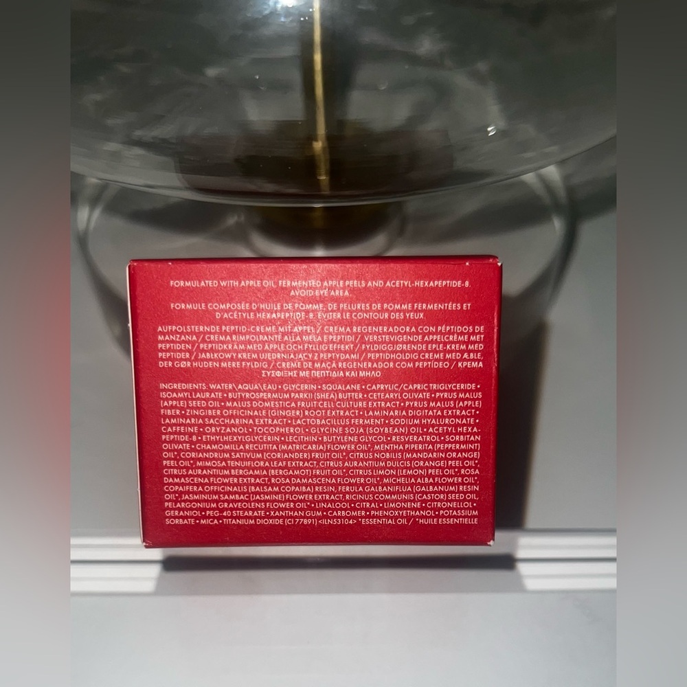 ✨New✨ YOUTHTOPIA™
Plumping Apple Face Moisturizer With Peptides - Picture 10 of 13